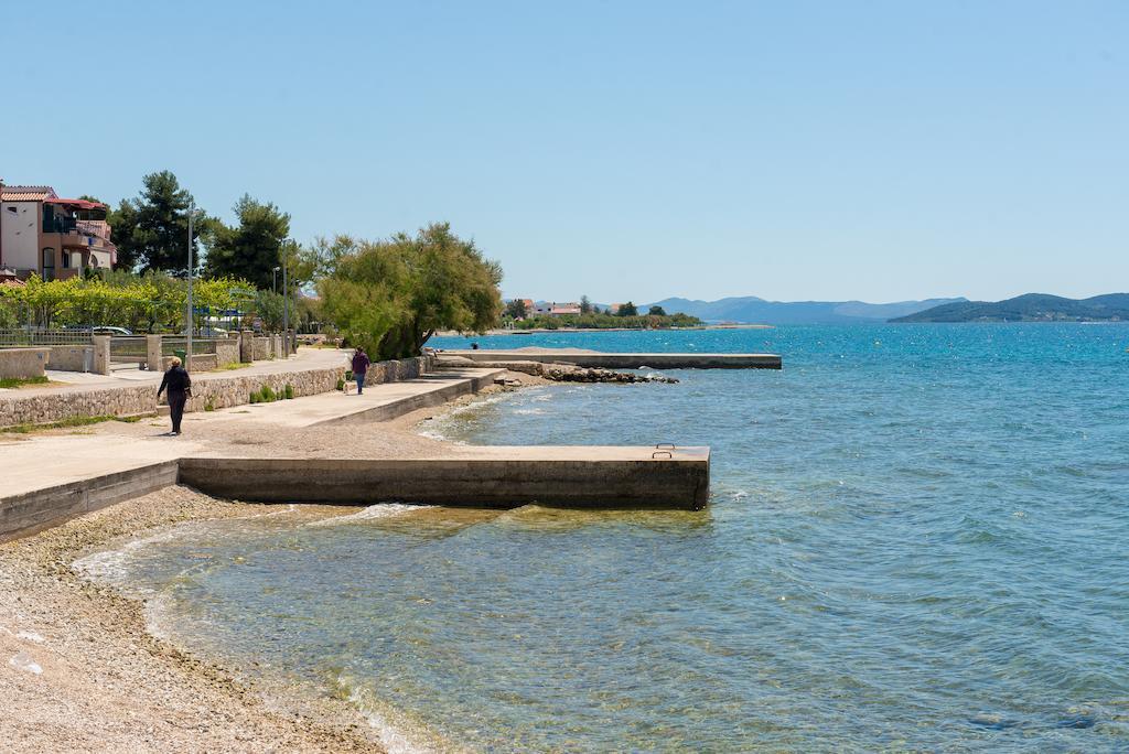 Apartments Lovric Vodice Exterior foto