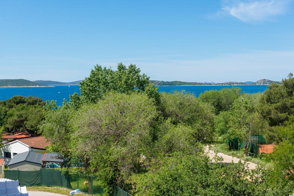 Apartments Lovric Vodice Exterior foto